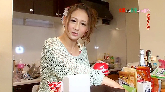 未公開SP！アノ女優たちの自宅からHな生中継～本番中にスタッフのチンポをおしゃぶり＆本ハメ