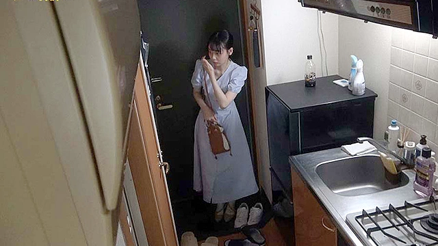 デビュー1周年記念！いきなりお宅に突撃！台本・演出無しのアドリブSEX！M男クンのエッチなお願い叶えますスッペシャル！ 時田亜美