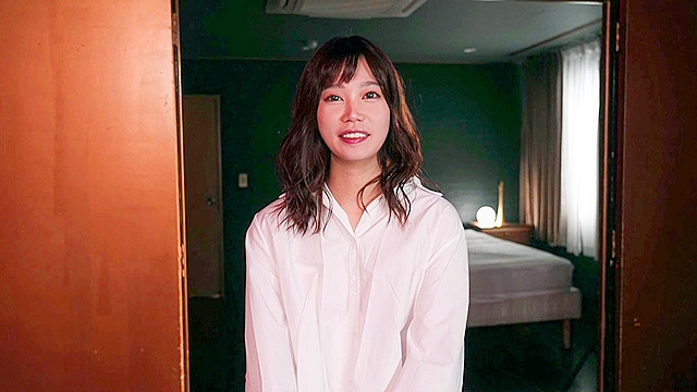 イッた直後の感度100％のおま●こを更にメッタ突き無限ループピストン 前田美波