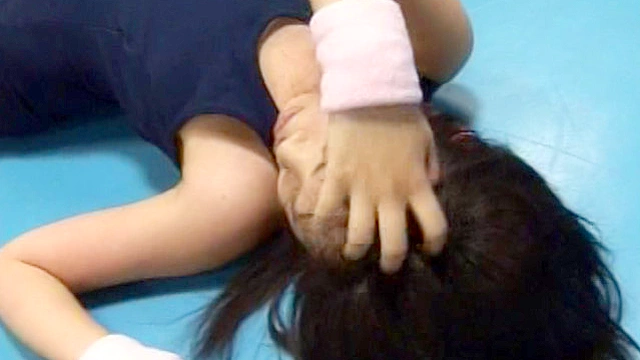 お宝秘蔵映像 キャットファイト大全集42 やられている女の子特集 その4 アイドルがやられて、泣きながら髪を切られる試合など収録