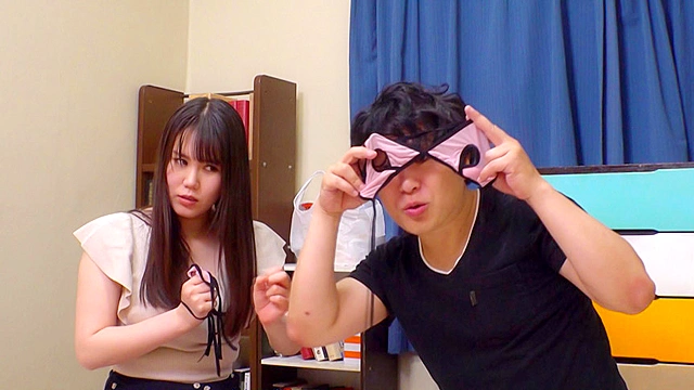パンティーの落し物を取りに来た上階に住む団地妻 まさかこんなエロい下着を付けてるなんて！？想像でギン勃ちしたデカチンを見せたらヤレタ！旦那不在の昼下がりに孕ませ覚悟の濃厚中出し 羞恥妻20人 メガ盛り5時間Special