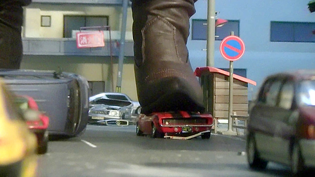 EVIL GIANTESS