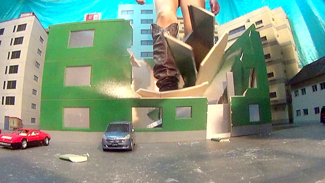 EVIL GIANTESS