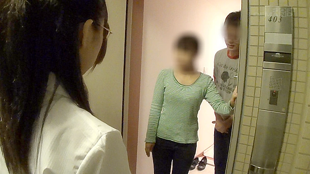 SOD女子社員 奥様にバレないでね！既婚者ユーザー様と家中でこっそり汗だくSEX ～普段、家でAVが見れない妻帯者ユーザー様のご自宅にお邪魔しました！～