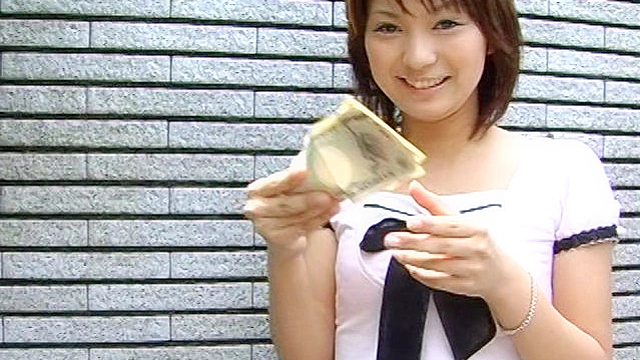 素人着エロ倶楽部 かりんちゃん 18才 明○大学英文専攻