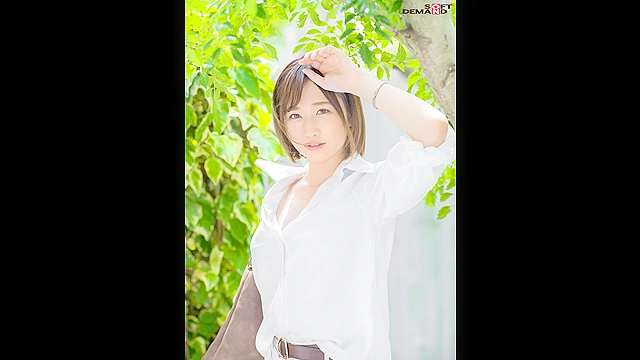 仕事終わりにサクッとエッチする性欲女子。 26歳 橘萌々香 AV DEBUT