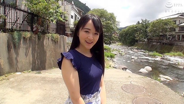 あんなにお姉ちゃん子だったのに…～独身最後の温泉旅行で弟に○される姉～さゆり 32歳