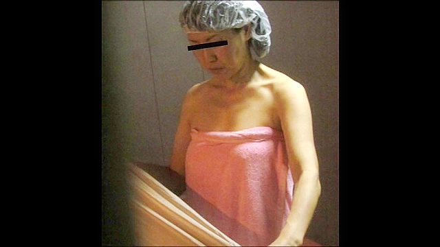 甥っ子の叔母寝取り計画 ～前編～ 叔父が入浴中に幼い頃から憧れていた貞淑な叔母を…