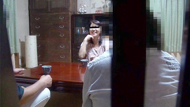 甥っ子の叔母寝取り計画 ～前編～ 叔父が入浴中に幼い頃から憧れていた貞淑な叔母を…