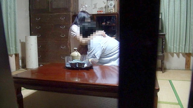 甥っ子の叔母寝取り計画 ～前編～ 叔父が入浴中に幼い頃から憧れていた貞淑な叔母を…