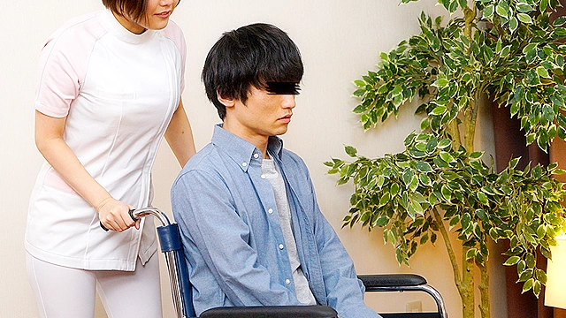 この田舎臭さがタマらない！素朴かわいい癒し系女子がAV面接に来たので即採用して即撮影！！
