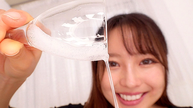 変態ベロ唾液マニアックス 美少女の卑猥なベロと濃厚粘着唾液をとことん味わい尽くす