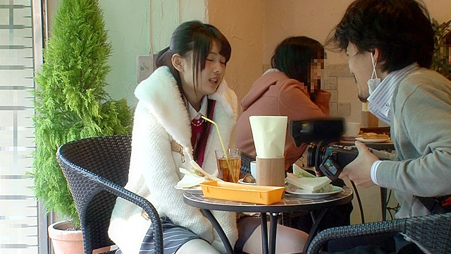 ビッグバンローター！自分から腰を振って、野外潮吹きをオネダリしてくる露出願望娘