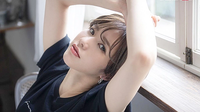 長身ショートカットのハンサム女子、エッチな欲望を抑えきれなくてAV debut 滝沢ライラ