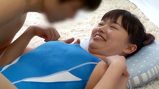 マジックミラー号に夏合宿中の大学水泳部の男女が初乗車！競泳水着でお互いのオナニーを見せ合ったら火が付いて合宿中の禁欲ルールを破り“禁断SEX”までしてしまうのか！？