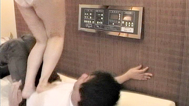 プライベートプレイ VOL.76 お姉さんの人間座布団