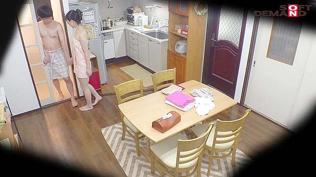 成熟した姉の裸に触れた童貞弟はイケない事と知りつつもチ○ポを勃起させて「禁断の近親相姦」してしまうのか！？11