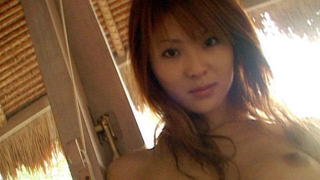 真裸 小沢菜穂