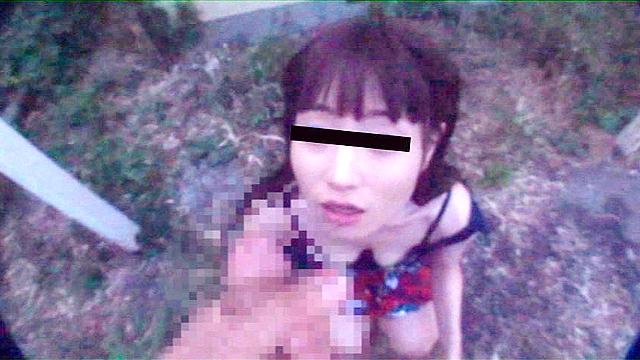 田舎の素人娘にセンズリ見せ