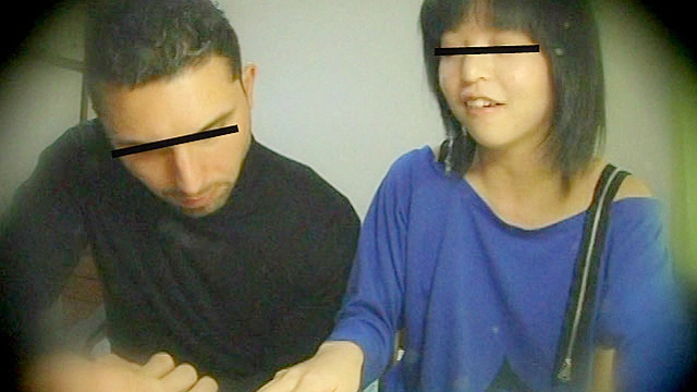 旦那が見てない隙に外国人ホームステイに母も娘もめちゃくちゃにされてしまった家族の記録