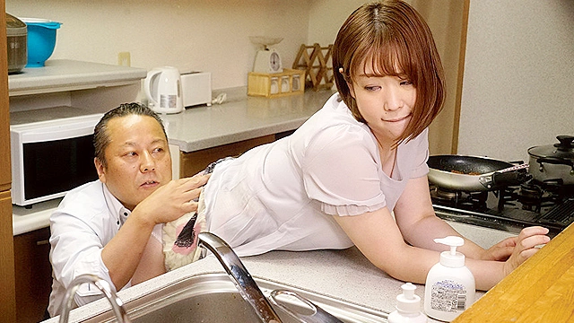 夫の上司に寝取られ！桃尻と巨乳輪を汚されNTRチ○ポに夢中になった妻
