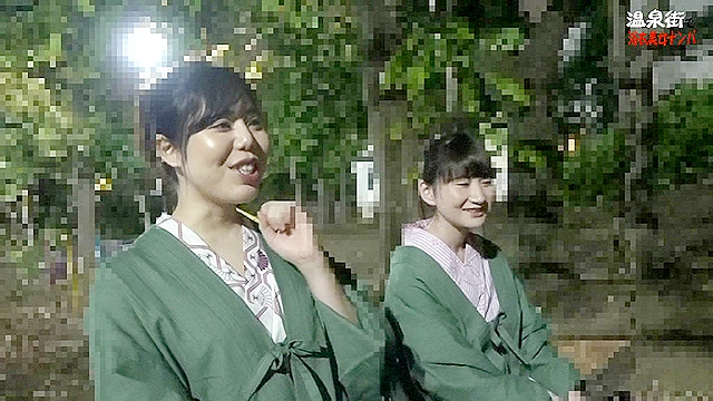 温泉街で浴衣美女ナンパ～湯けむり・うなじ・火照り・中●し…