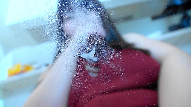 濃すぎるフェチシーンの圧縮汚れるレンズ！3人のむっちり巨乳娘のマンカス・マン汁たっぷり見せます！