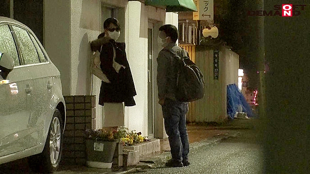 寝取らせ願望のある旦那に従い出演させられた本物シロウト人妻case20 アパレル関係パートタイマー・市橋美智恵（仮名）32歳 沖縄県在住 マゾメス調○了承 主人のためにネトラレます
