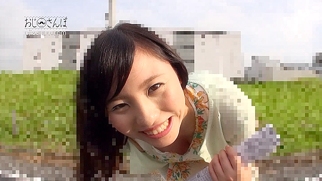 「チクビ凄い気持ちいぃ…」敏感過ぎる美人妻と… おじさんぽ12 AVよりエロいエッチ見たくない？はち切れそうな巨乳を持つ若妻と下町探索お散歩デート。おじさんに足を絡めて中出しさせる奥さんの感じ方がヤバい！ しほさん（24）