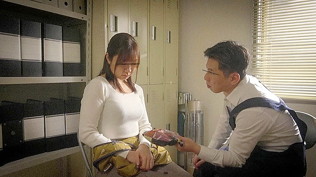 万引き人妻 代償として甘受した猥褻な制裁