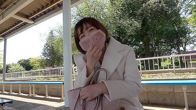 「クズな外道オヤジに3倍返ししちゃるけ…」ばってんこの博多っ娘はカリメロみたいで可愛かぁ～ もちろん撮り下しやけん！