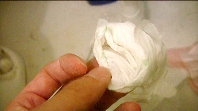 コンビニのトイレで集めたナプキン