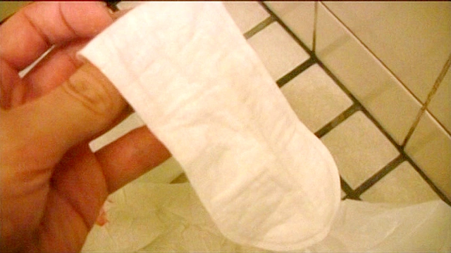 コンビニのトイレで集めたナプキン