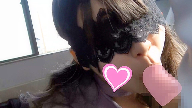 【出会い系上物お姉さん】（^^♪ 例の秘密の場所に連れて行ってさわさわとねっとりフェラチオ口内発射