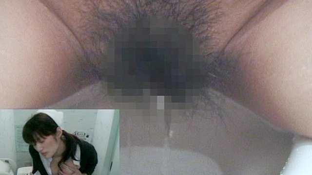 都内大学病棟で入院患者が仕掛けた熟女看護婦の変態トイレオナニー○撮1