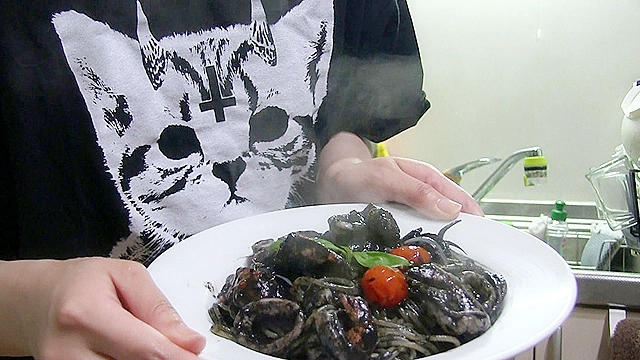 ～私生活うんこ自画撮り～ 産まれた時からアブノーマル 衣織の日常動画