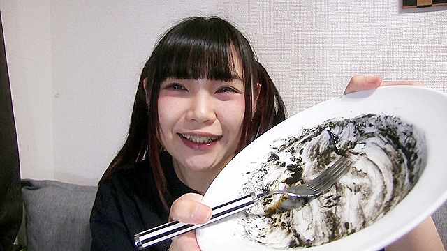 ～私生活うんこ自画撮り～ 産まれた時からアブノーマル 衣織の日常動画