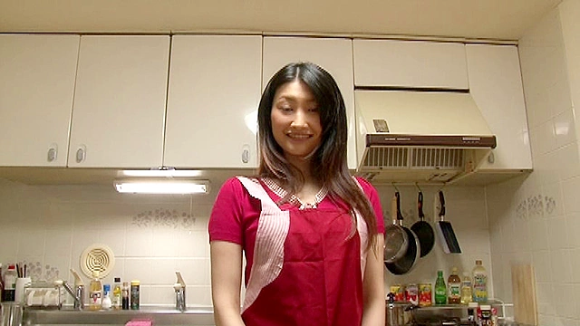 狂おしき接吻と情交 新妻と義父 水嶋あずみ