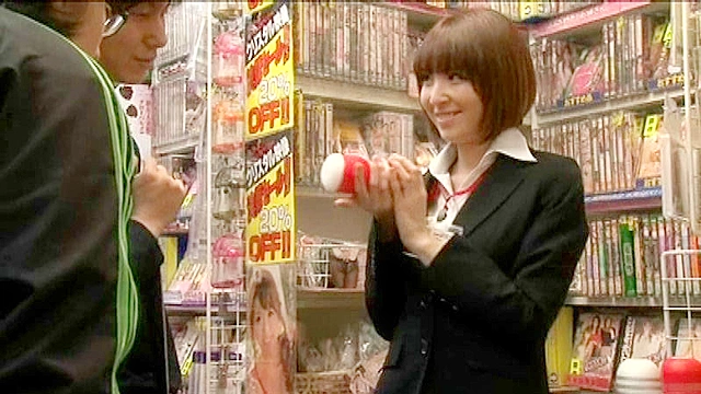 今まで頑なに出演を拒否していた、あの超絶美人女子社員番外編 初撮り！方言丸出し 田舎で働く美人女子社員をご紹介します