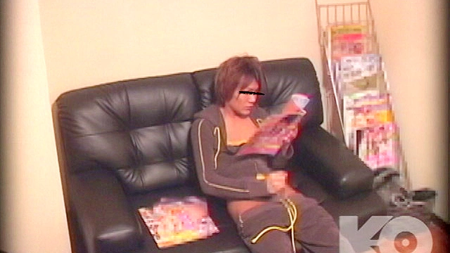 AV男優の応募にやって来たカッコカワイイ系の面接を○撮！！
