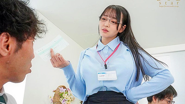 デリヘル呼んだらいつも領収書を突っ返してくる経理部の欲求不満OLと遭遇「まさか、飲食代で落とさないでくださいよ…」と言いつつ生本番させてくれ自宅でも会社でもヌいてくれる関係に 恋渕ももな