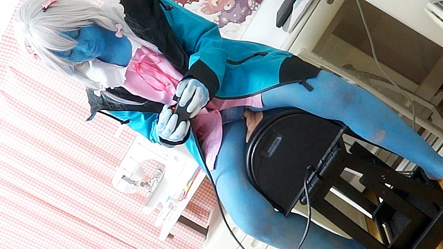 エロマン○先生が変身たばこで青肌に！！