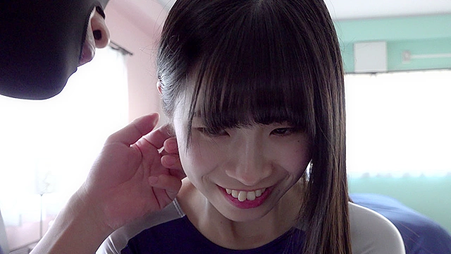 EカップAVアイドルはとり心咲ちゃんのくすぐり感度チェック＆M男くすぐり