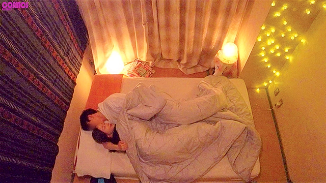素人妻が一般大学生の自宅にコンドーム1つ渡され一泊 一度のゴム姦では満足できず宿泊中2度もガチ中出しを許してしまう 騎乗位がお好きなスレンダー妻 ゆうこさん36歳
