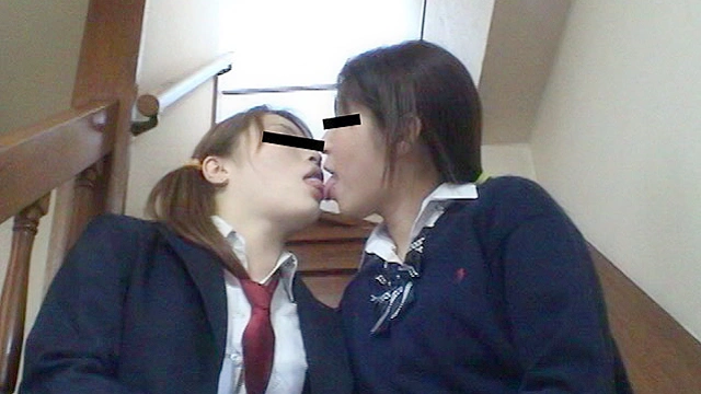 投稿 レズ痴女 怜21歳＆佑香19歳