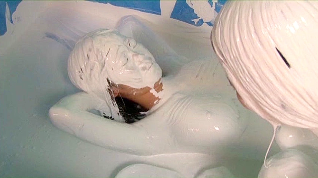 White Painting002