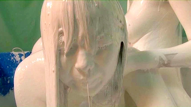 White Painting002