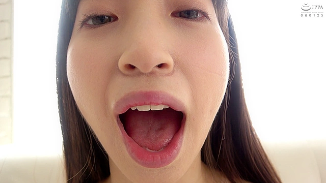 大人気女優 冬愛ことねチャンの超貴重な舌ベロ・歯・口内観察・舌ベロねじねじ★