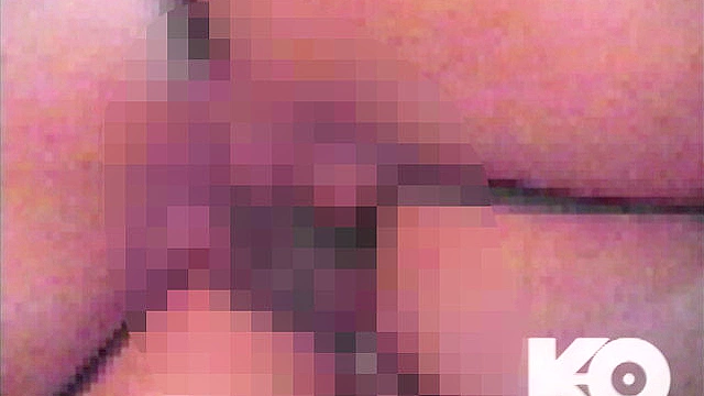 ナオとアキが絡み合う！ナオにガンガン突かれてアキが悶える！！