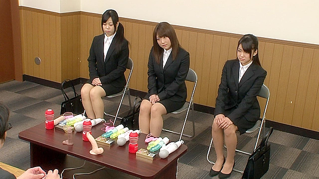 ウブな就活学生 仕掛け人だらけのドッキリ面接2